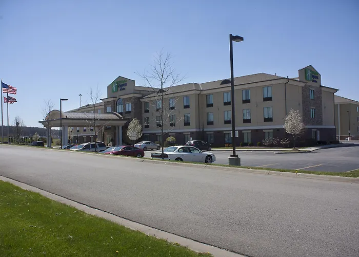 Holiday Inn Express & Suites Youngstown West I 80, An Ihg Hotel