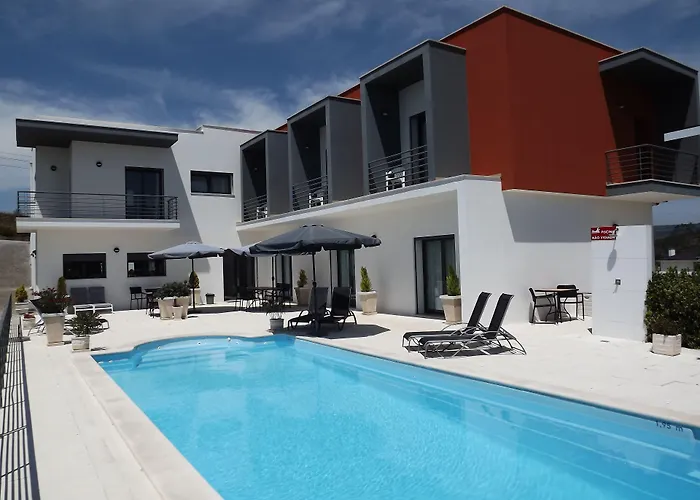 Casa Ceedina Bed And Breakfast & Beauty Batalha