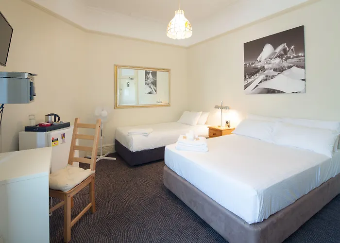 Neutral Bay Lodge