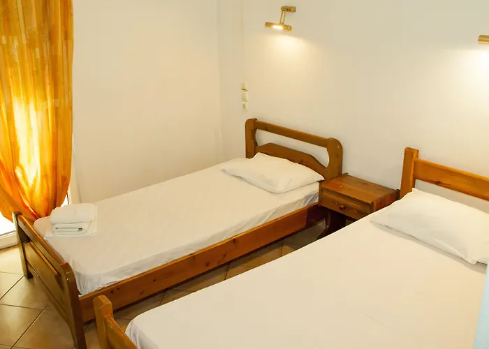 Stavrodromi Hotel