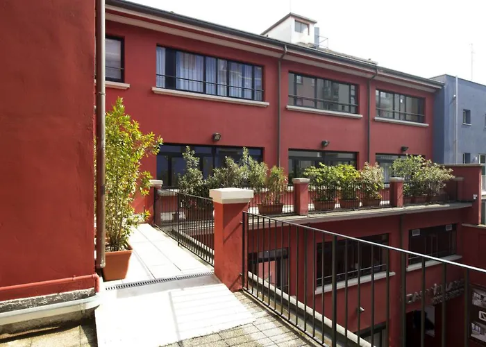 Oasi Village Hotel Milán