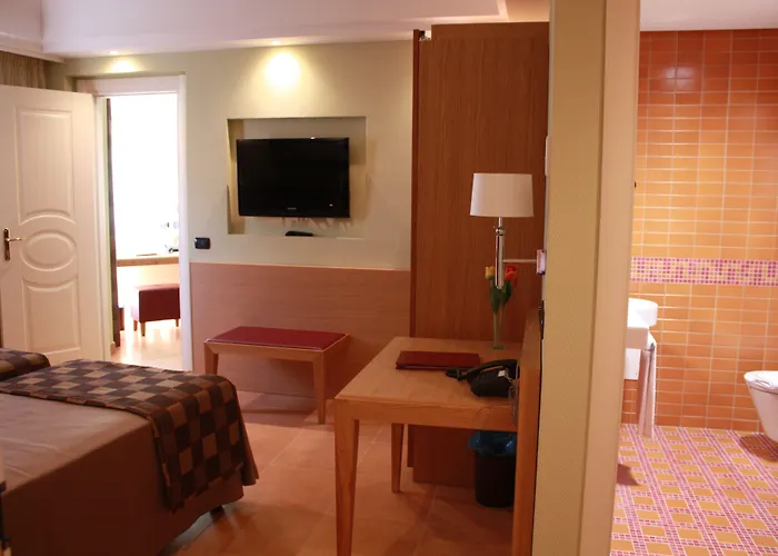 Artemis Hotel