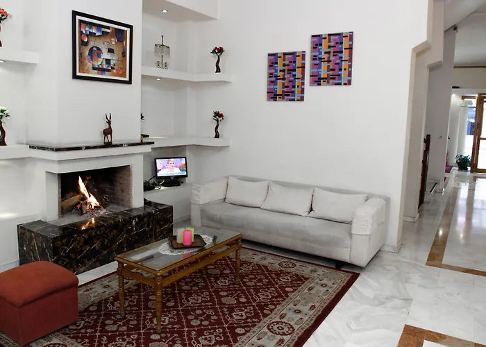 Alexiou Hotel