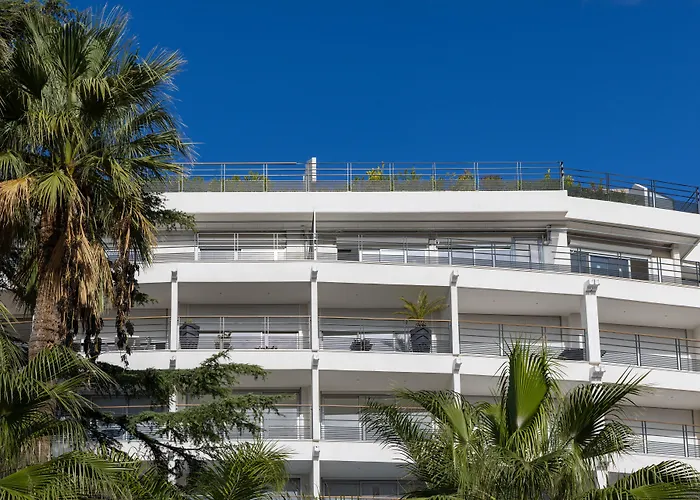 Staybridge Suites - Cannes Centre By Ihg