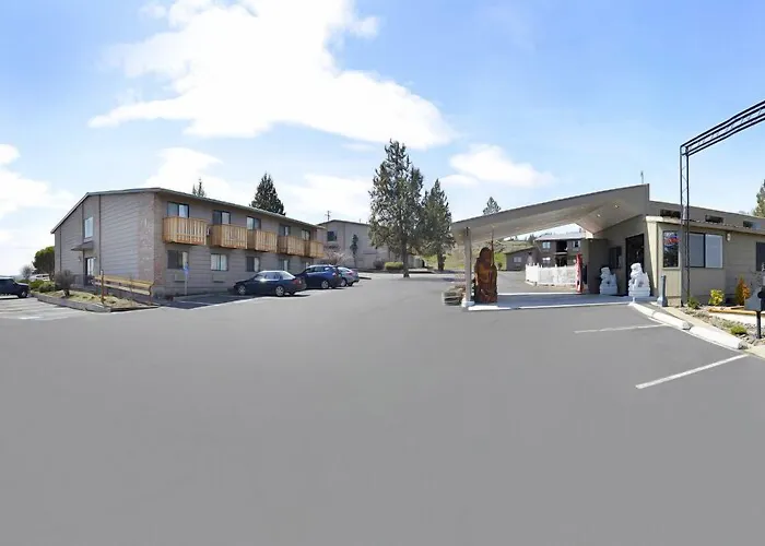 Econo Lodge Inn & Suites Madras