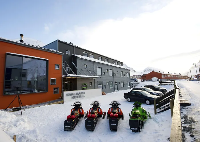 Svalbard Hotell | Polfareren