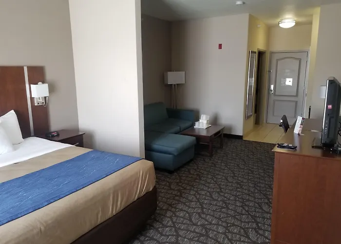 Junction City Inn & Suites
