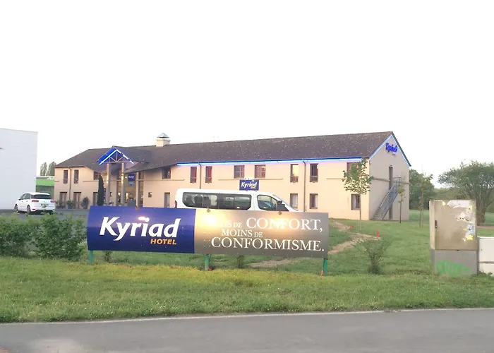 Kyriad Hôtel La Fleche