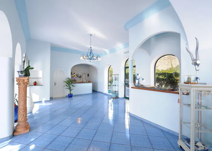 Hotel Torre Saracena