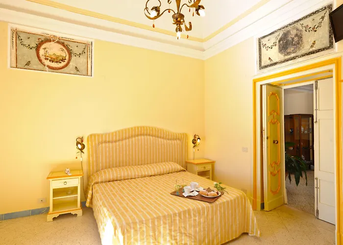 Hotel Torre Saracena