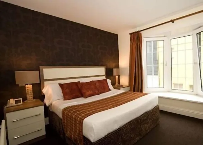 The White Lady Hotel