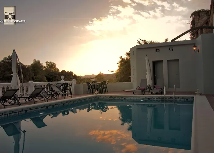 Villa Ignacia B&B - Serenity in Nature between Ronda&Setenil de las Bodegas