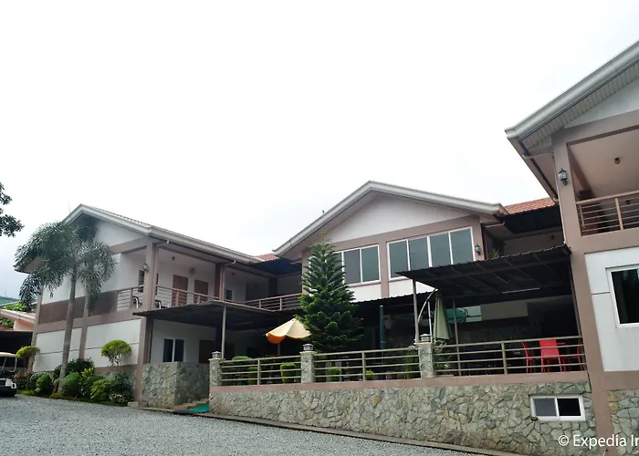 Hanan Hotel Tagaytay - Formerly Tagaytay Wingate Manor