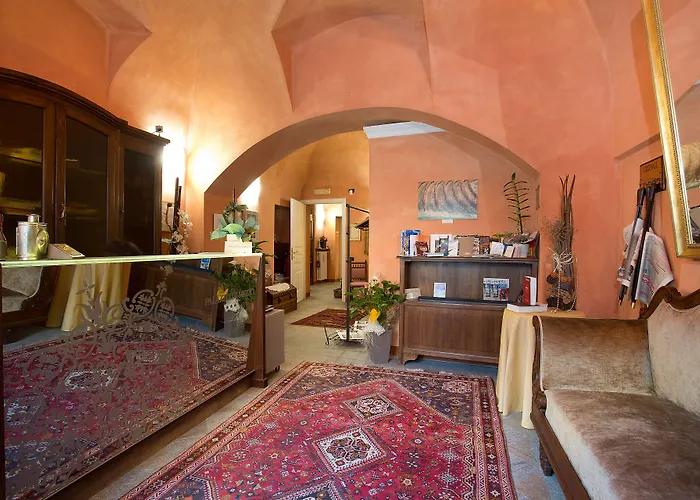 Hotel Palazzo Di Mezzo Carrù