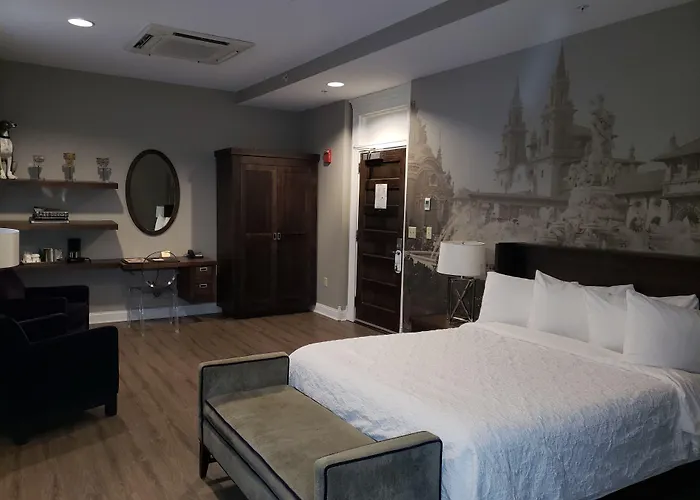 Hotel At The Lafayette Trademark Collection By Wyndham