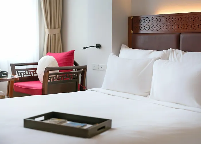 Hanoi E Central Luxury Hotel