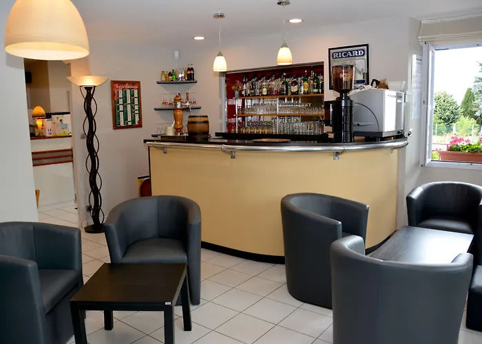 Logis Hôtel Bellevue