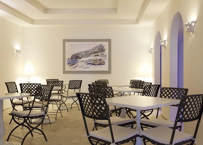Hotel Cutimare - Aeolian Charme Acquacalda