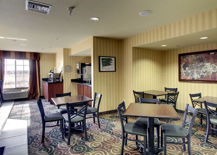 Cobblestone Hotel - Wayne