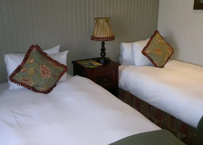 Frontier Inn