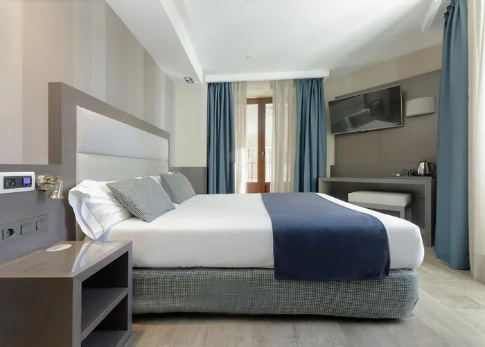 Hotel Reina Cristina