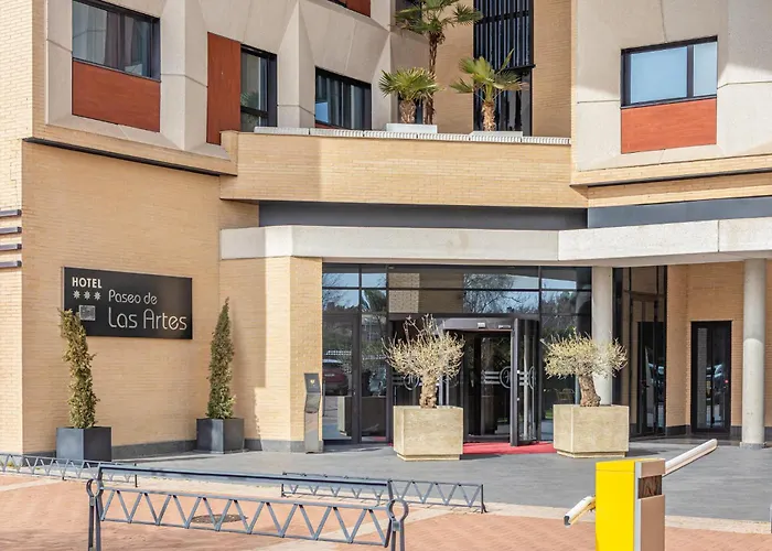 Hotel Las Artes Pinto