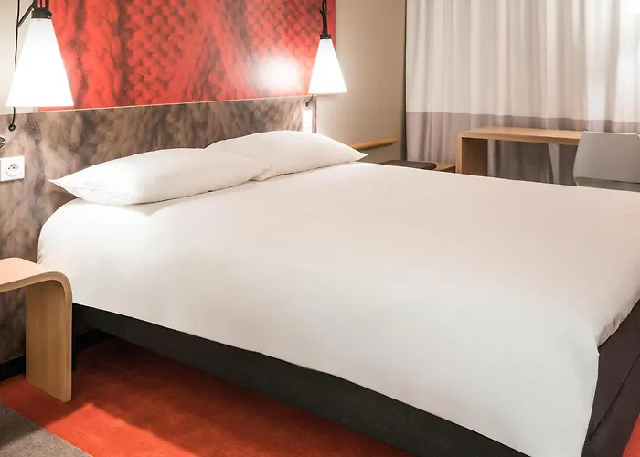 Ibis Swansea