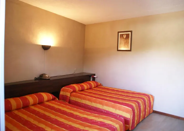 Hotel Le Lagon Rochefort-du-Gard
