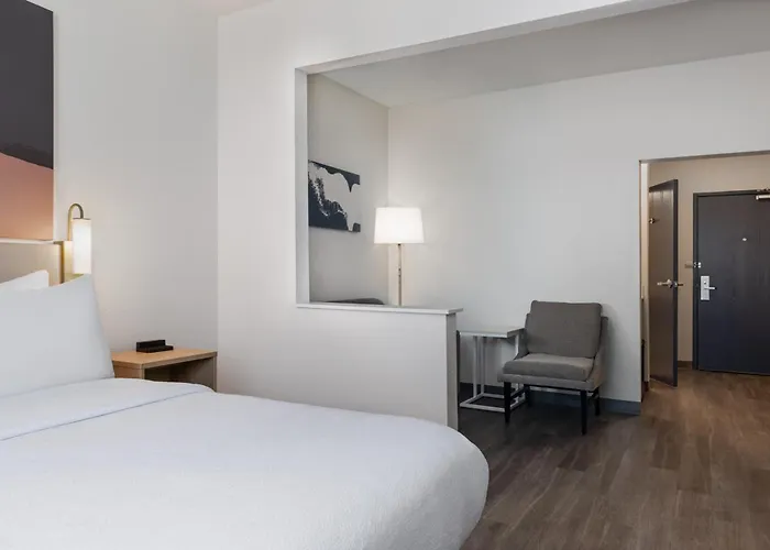 Spark By Hilton Indianapolis Northeast Fishers