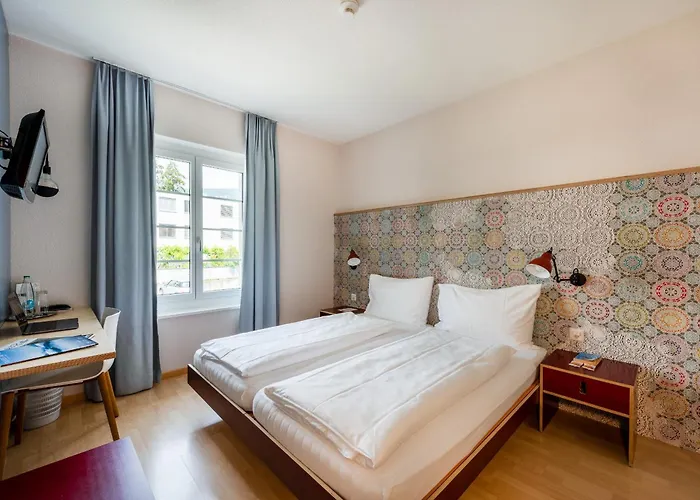 Baeren Self Check-In Hotel
