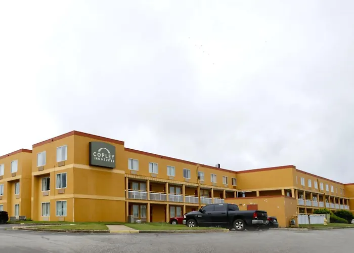 Copley Inn & Suites By Oyo Akron Oh