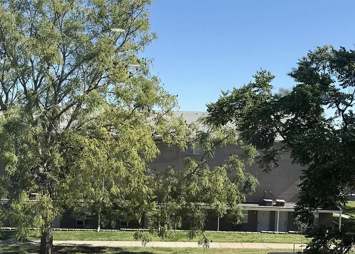 Townhouse Extended Stay Hotel Downtown