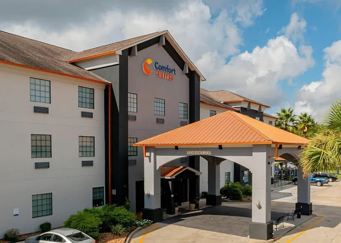 Comfort Suites Oil Center