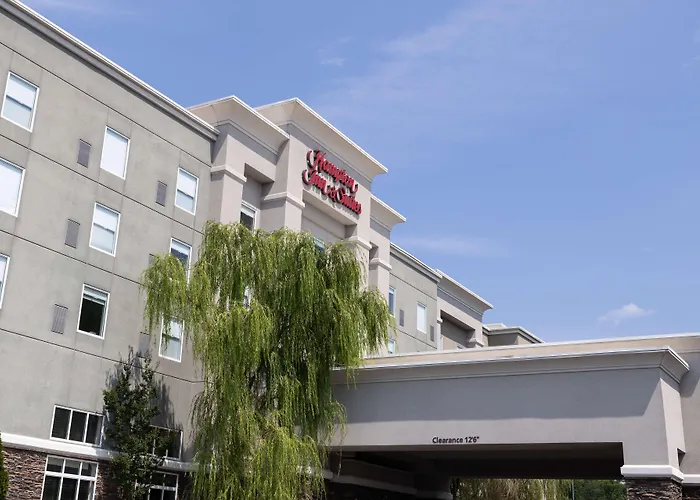 Hampton Inn & Suites Greensboro/Coliseum Area