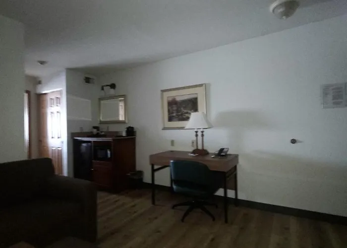 Wingate Suites By Wyndham Youngstown - Austintown