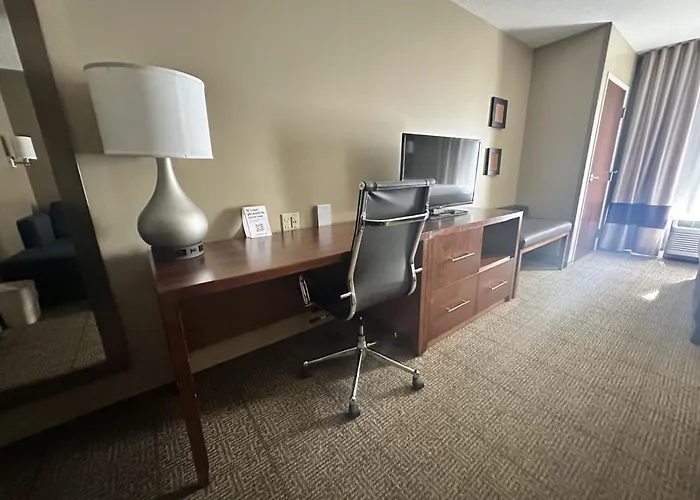 Comfort Suites Dunnellon Near Rainbow Springs