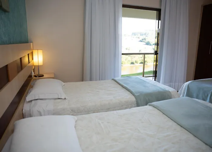 Hotel Lago Dourado