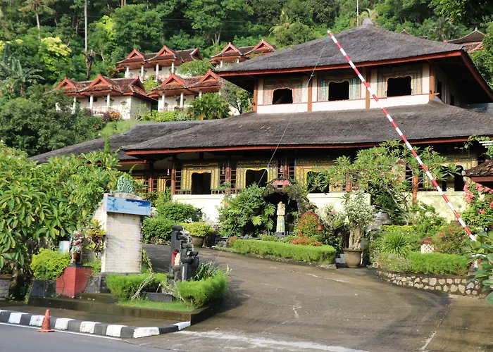 Puri Bunga Beach Cottages