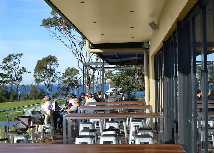 Huskisson Hotel