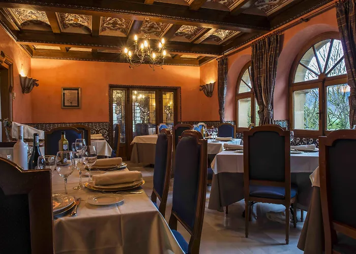 Hotel Castillo El Collado