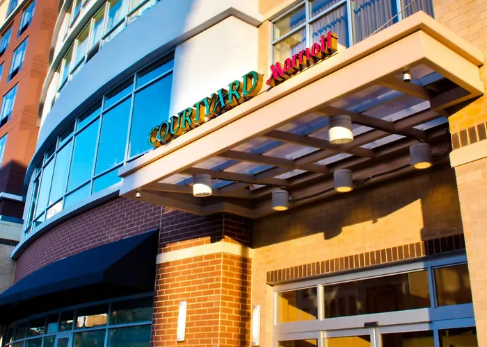 Courtyard By Marriott Newark Downtown