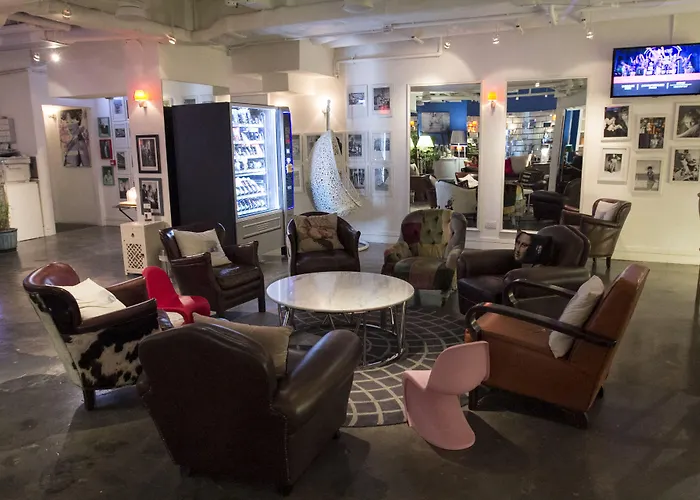 Mini Hotel Causeway Bay