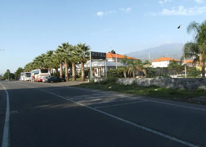 King'S House Hotel Resort