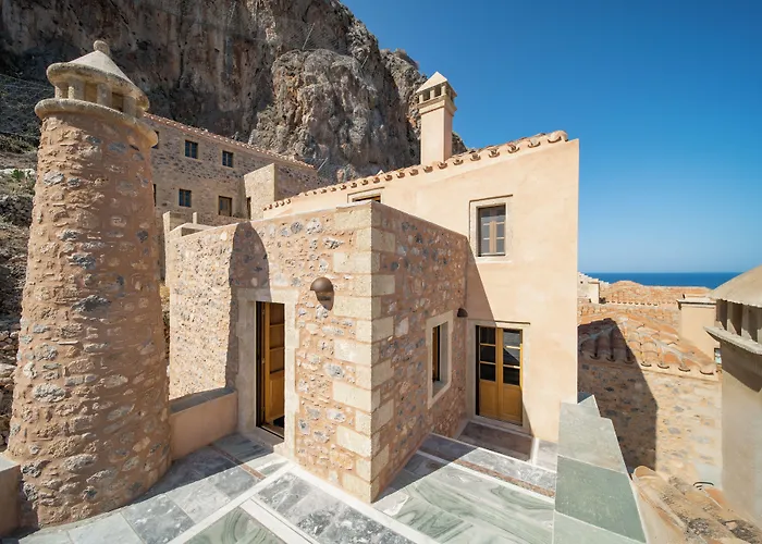 Bastione Malvasia Hotel (ex New Malvasia)