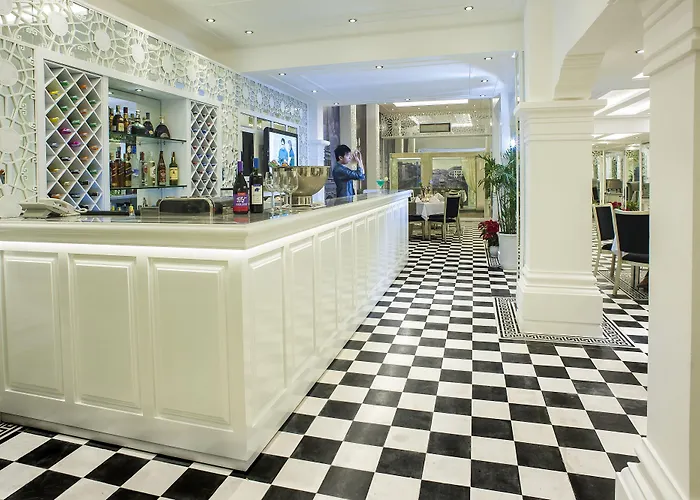 Minerva Church Hotel