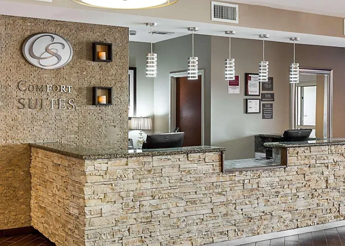 Comfort Suites Near Tanger Outlet Mall