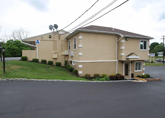 Travel Inn & Suites Flemington
