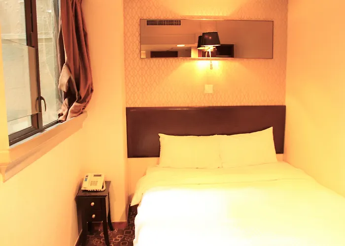 Lander Hotel Prince Edward
