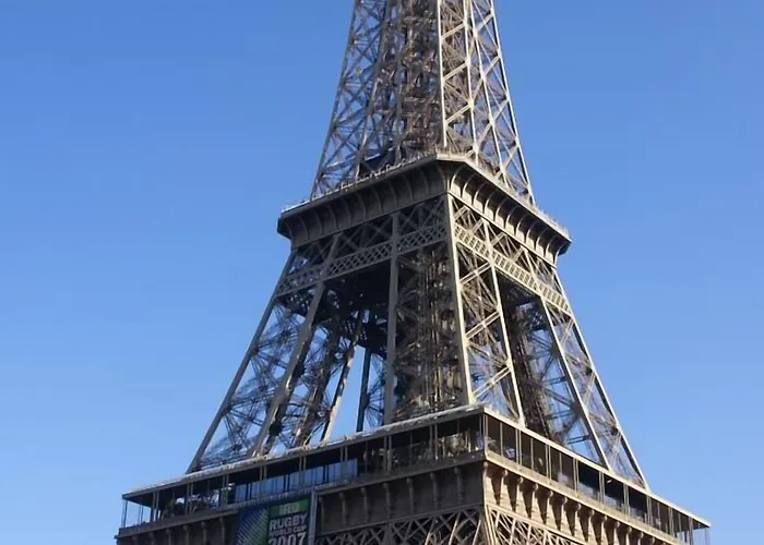 Hotel Paris Pacific: Metro-Adjacent Lodging Near Orly Airport