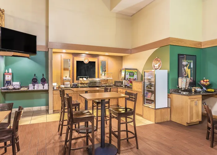 Americinn By Wyndham Madison South